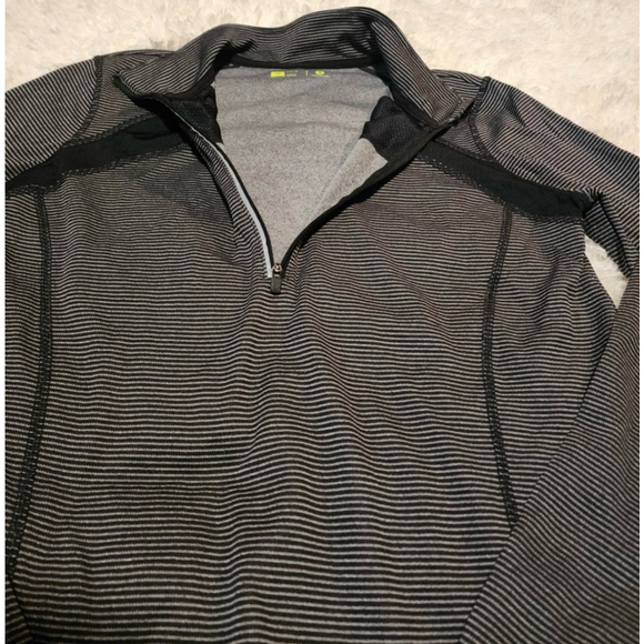 Women's Xersion Black & Gray Striped Long Sleeve Shirt Size M - Picture 9 of 10